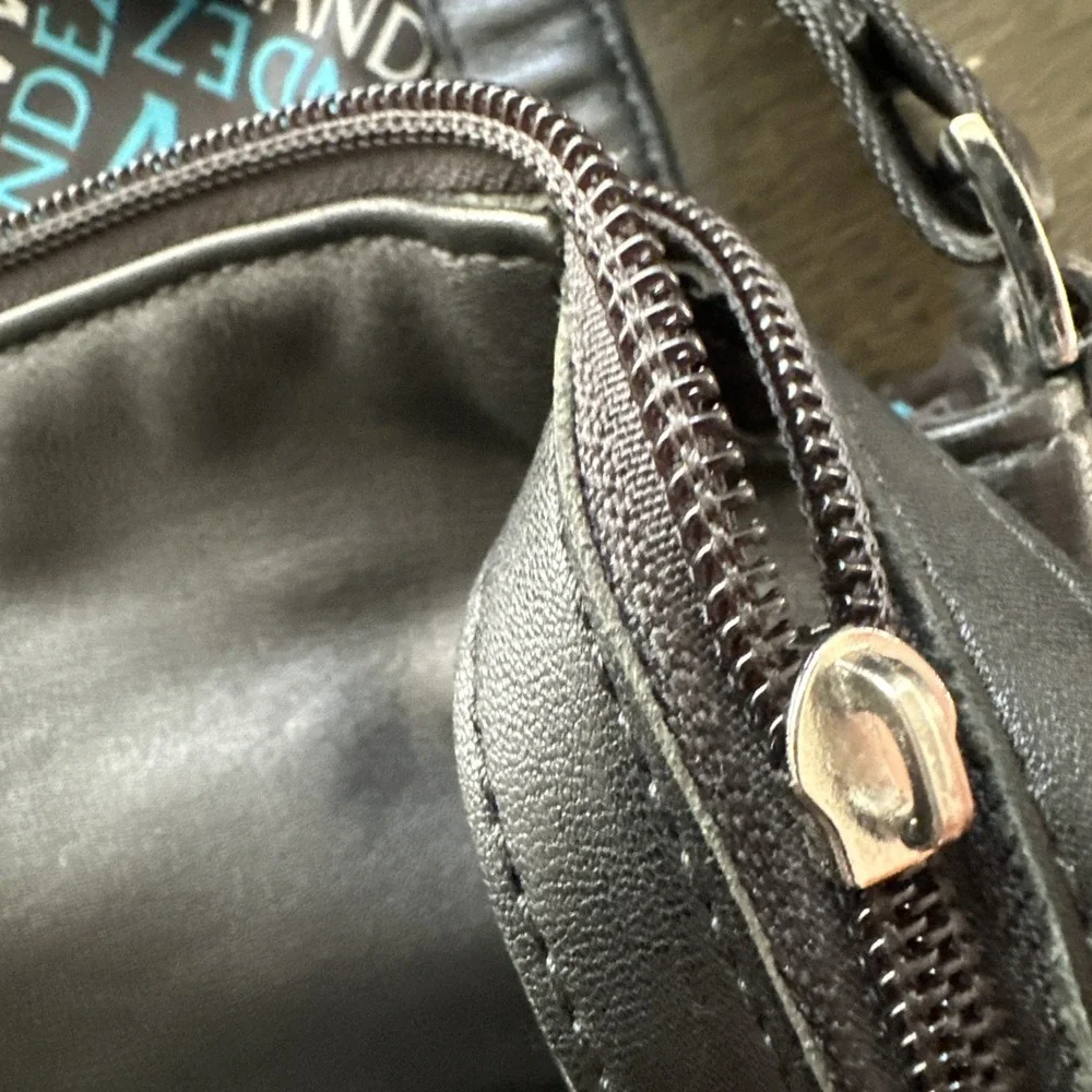 Mario Hernandez Laptop iPad Messenger Briefcase Crossbody Black Leather